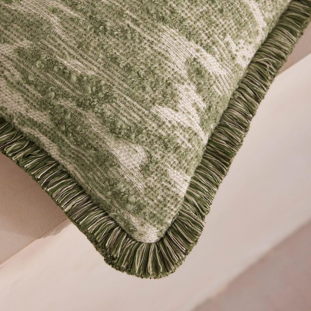 Almofadas decorativas para sala de estar.