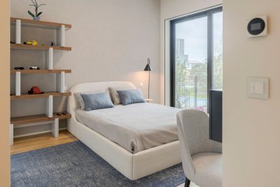 Decoração de quarto pensada para acompanhar a rotina de um jovem adolescente.